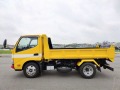 2トンダンプ車.JPG